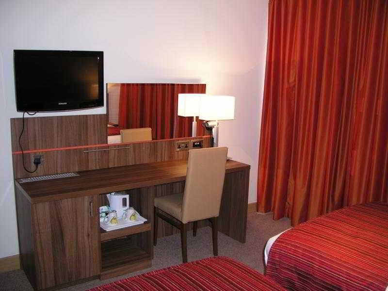 Ramada Hounslow - Heathrow East Værelse billede