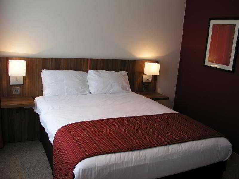 Ramada Hounslow - Heathrow East Værelse billede